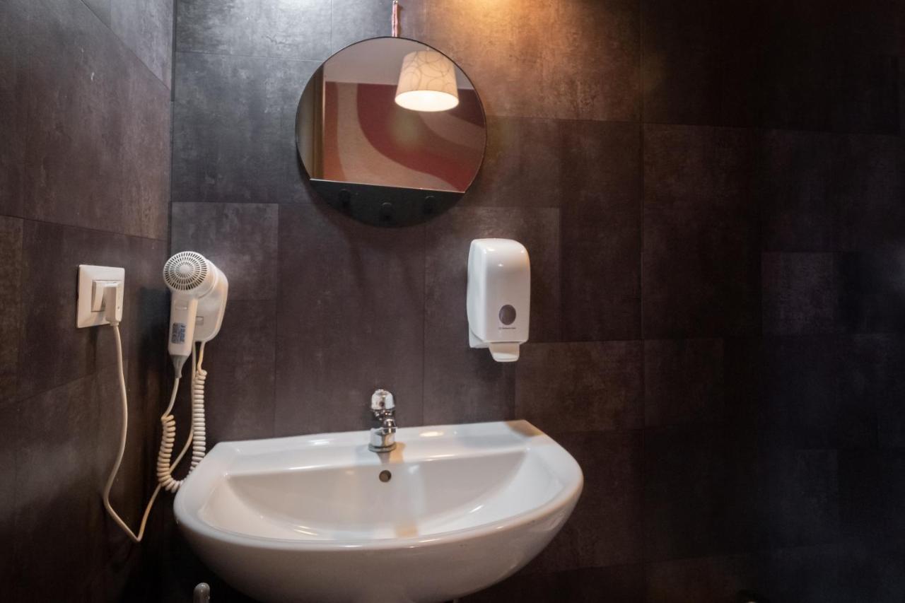 Cconforthotels R&B Semplici Emozioni Бари Экстерьер фото