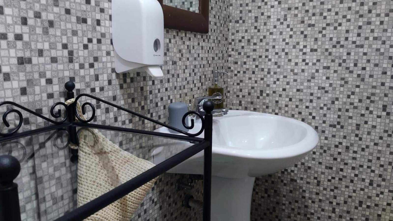Cconforthotels R&B Semplici Emozioni Бари Экстерьер фото